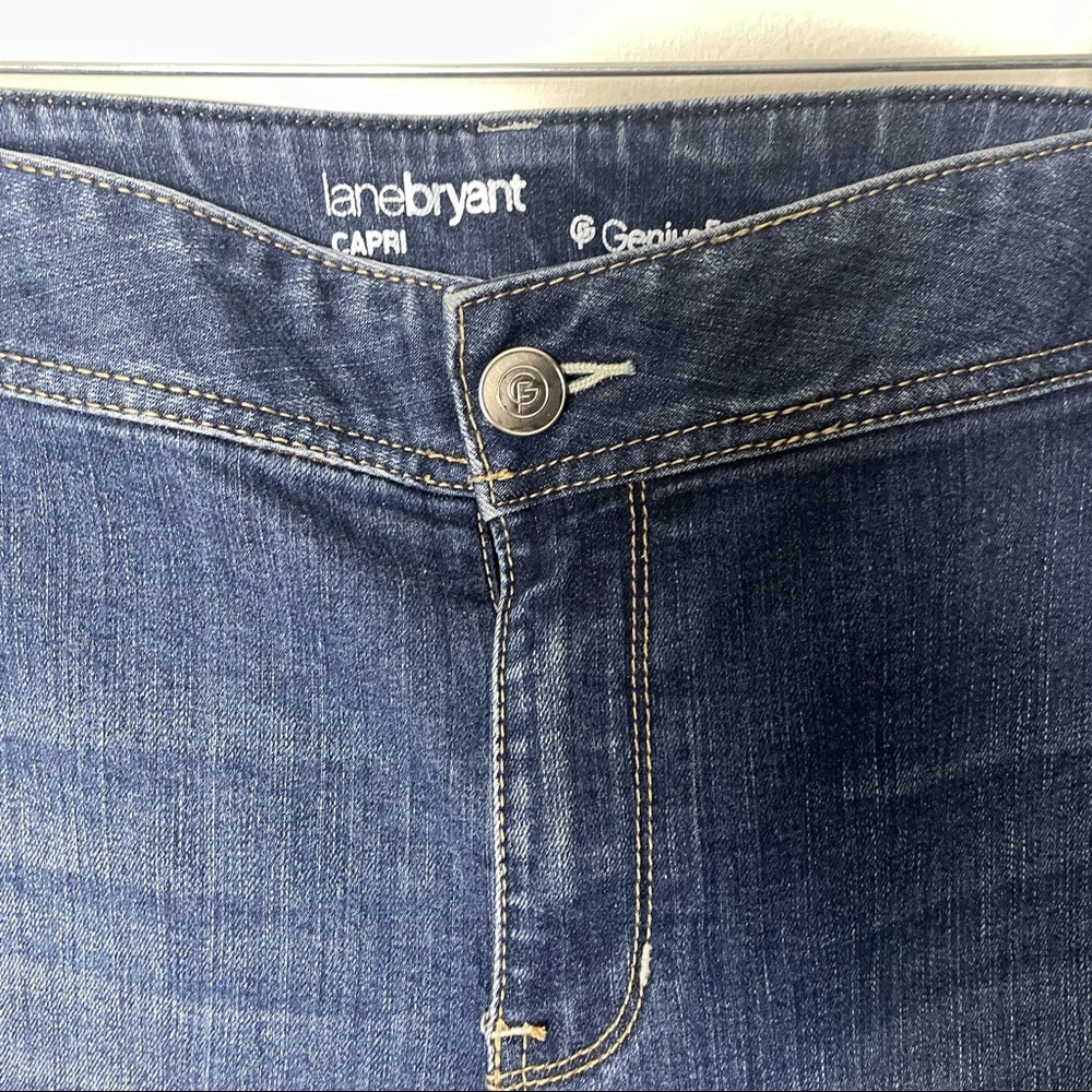 Lane Bryant Genius Fit Medium Wash Denim Capri Size 22 - Picture 3 of 13